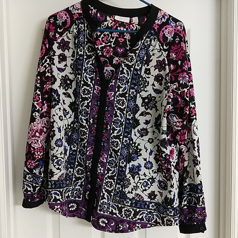 New York & Company Large top